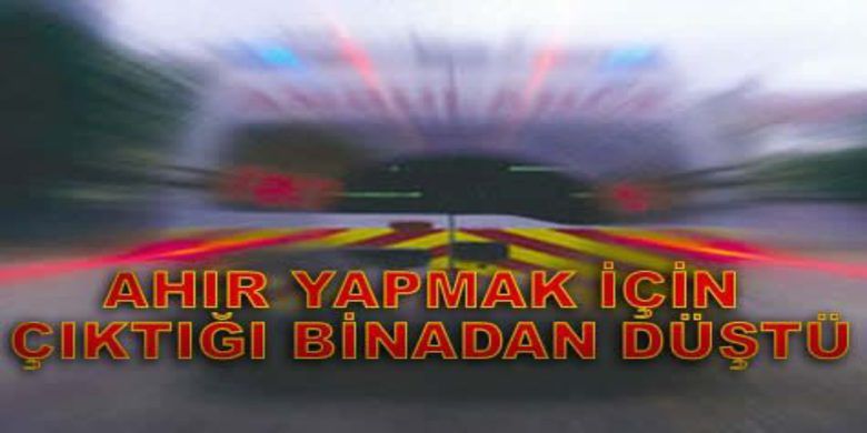 Çıktığı Binadan Dengesini Kaybederek Düştü Çıktığı Binadan Dengesini Kaybederek Düştü