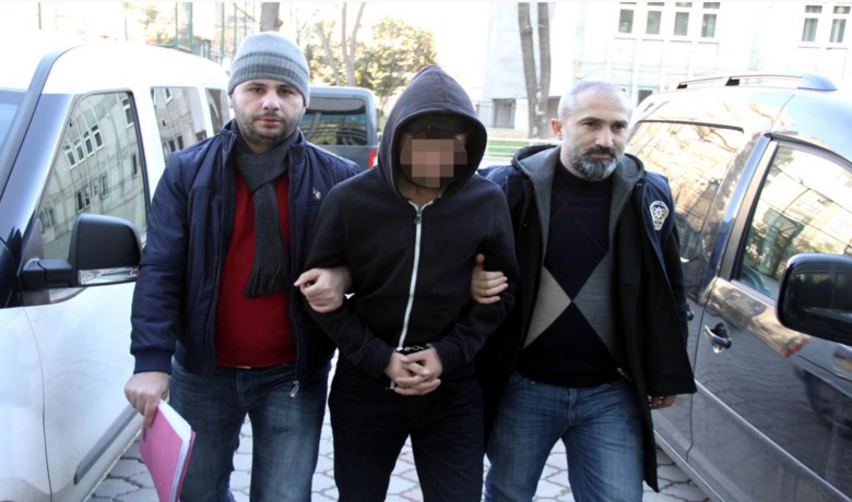 Mesai Arkadaşını Bıçakladı Mesai Arkadaşını Bıçakladı