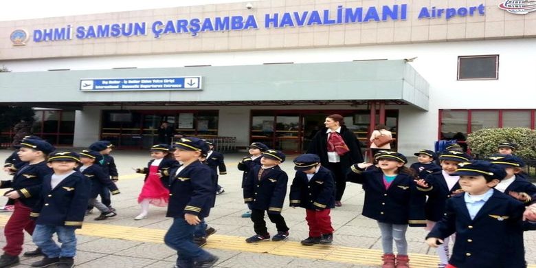 Minik Pilotlar Havaalanında Minik Pilotlar Havaalanında