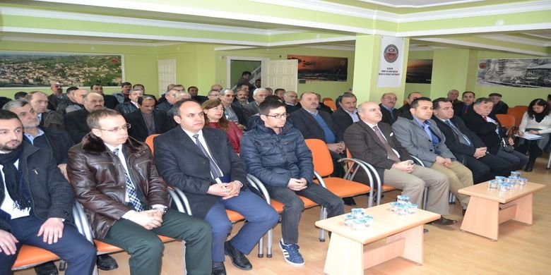 Alaçam'da Değerlendirme Toplantısı Alaçam'da Değerlendirme Toplantısı