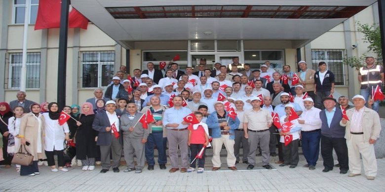 Kavak Tek Yürek Oldu Kavak Tek Yürek Oldu
