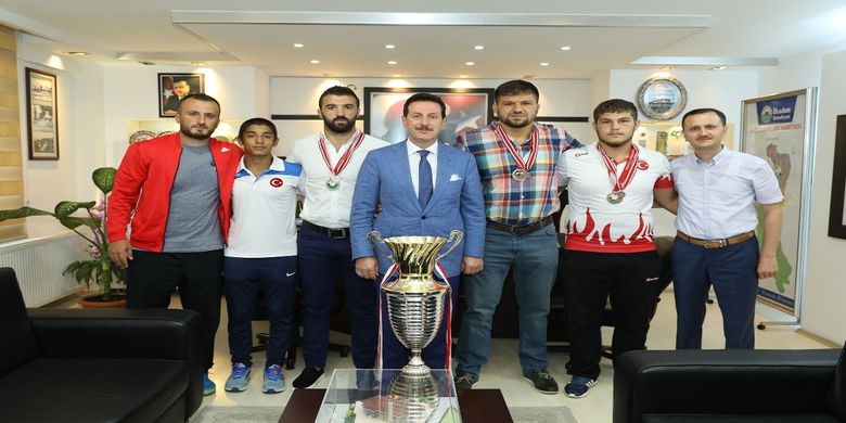 İlkadım'ın Pehlivanları İlkadım'ın Pehlivanları