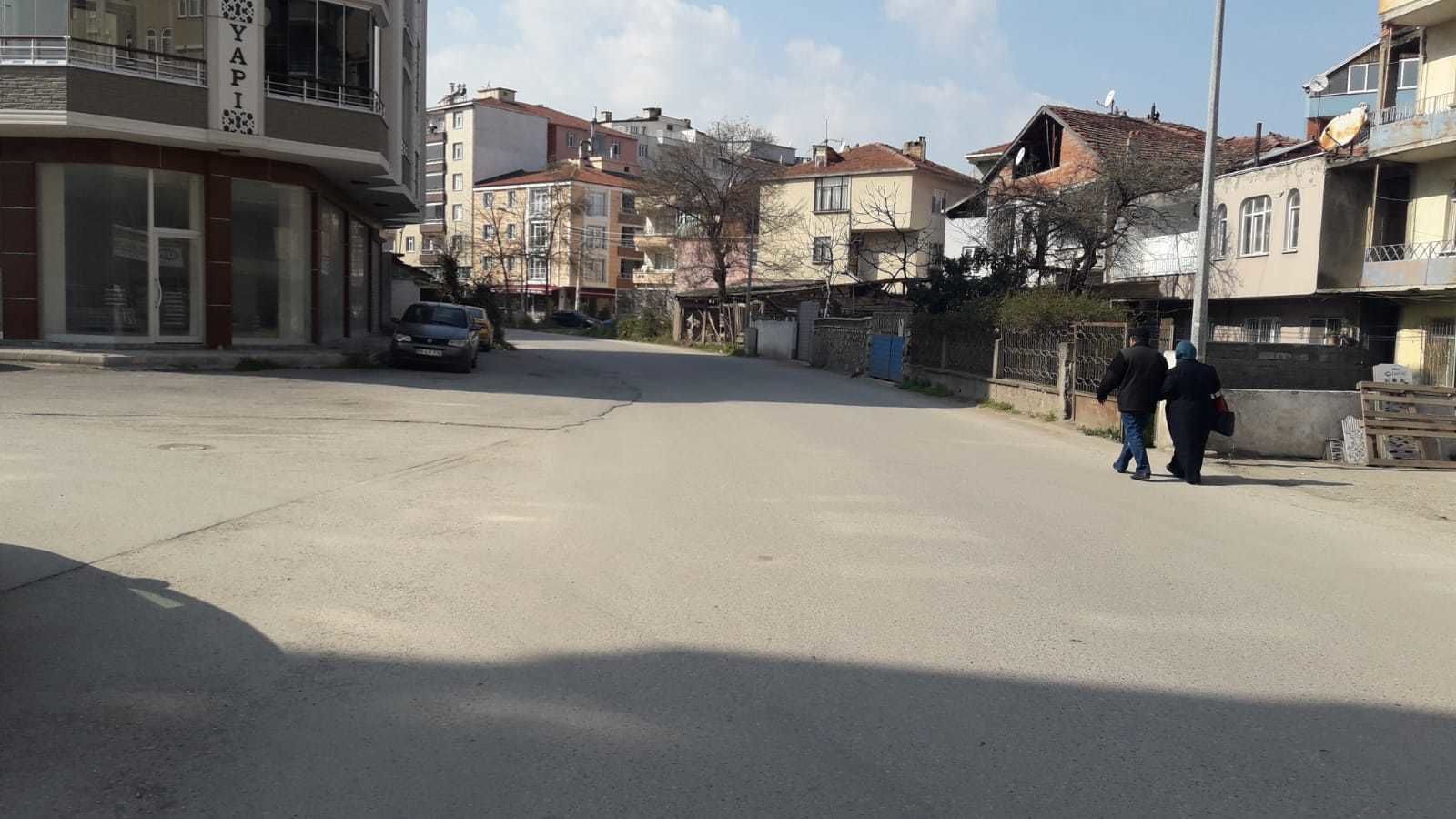 Kaldırımsız Cadde!