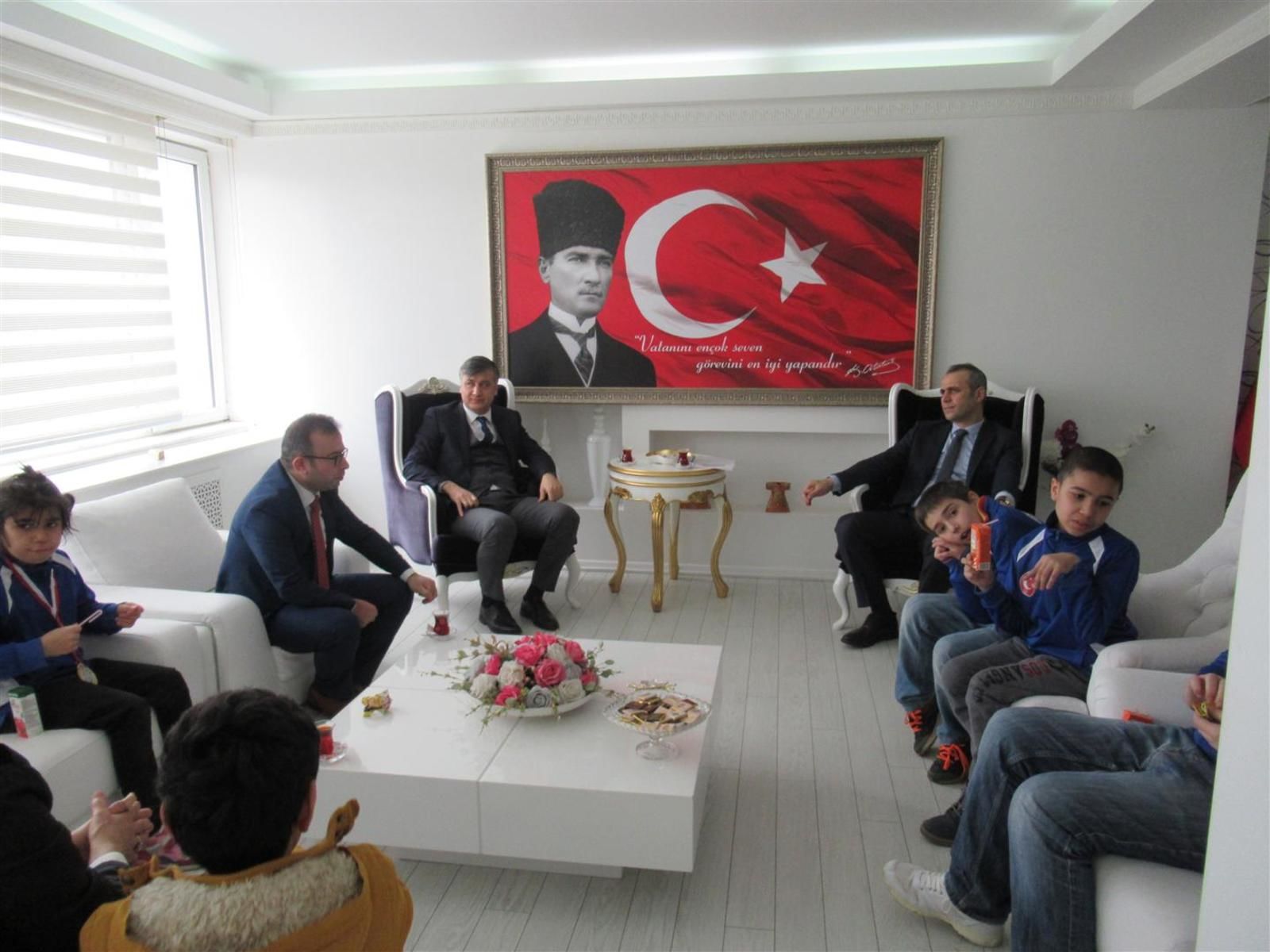 Özel Başarı Özel Kabul