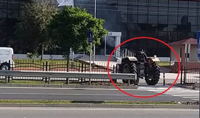 Traktör Sürücüsü Pes Artık Dedirtti