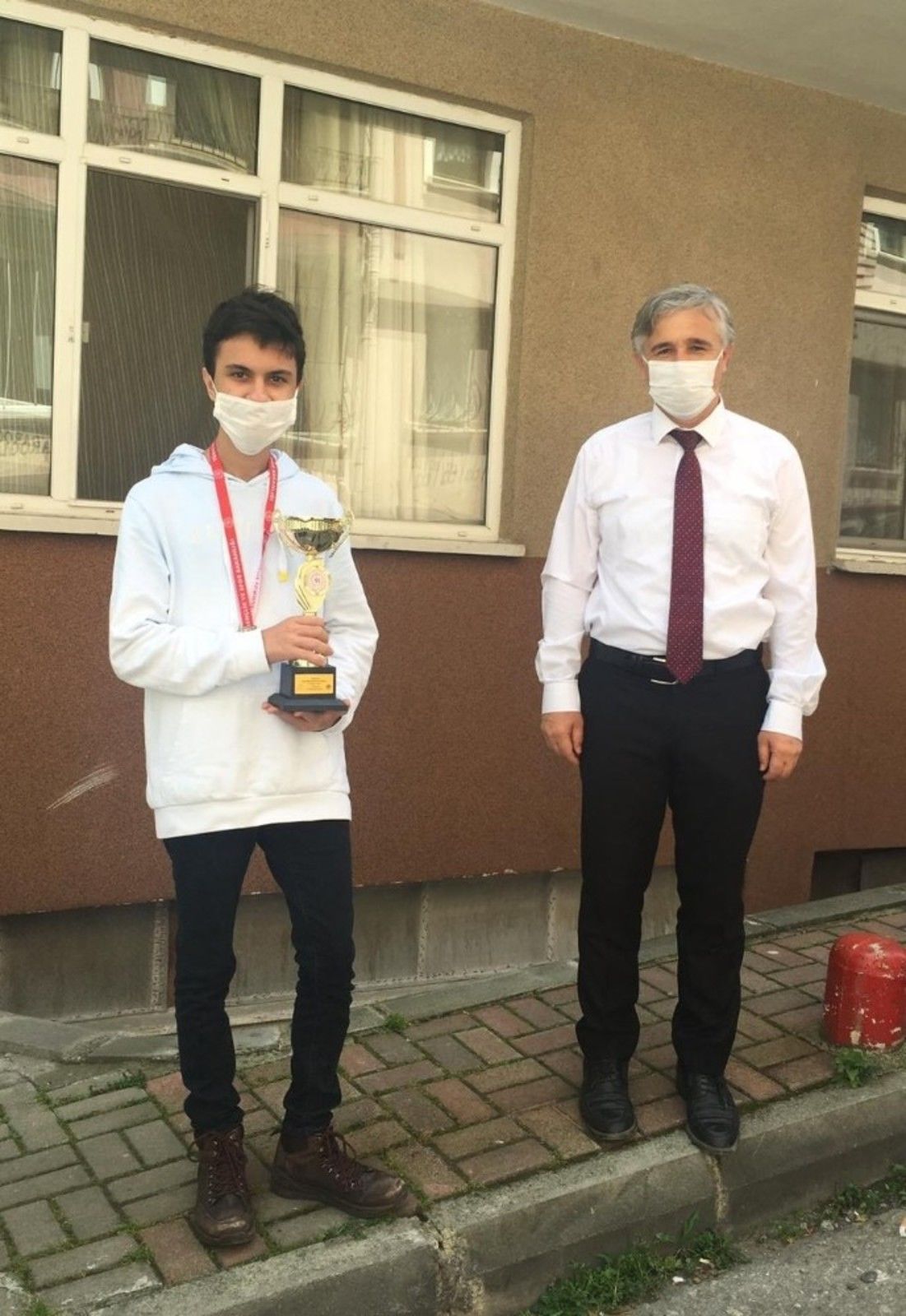 Kapıya teslim ödül töreni
