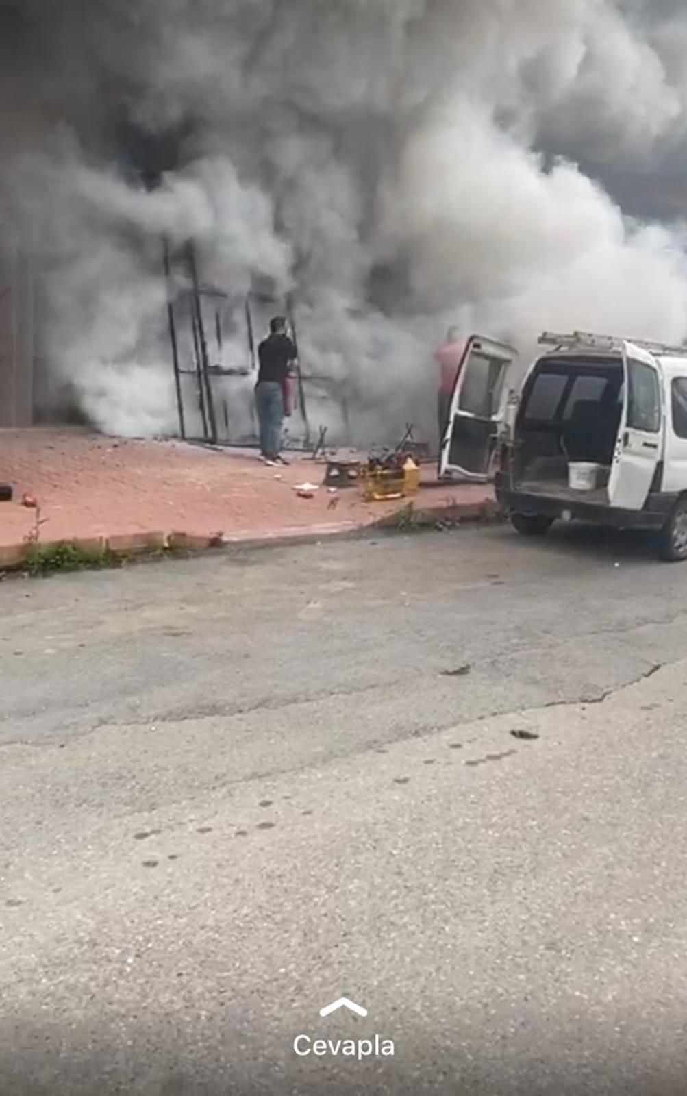 Bafra'da İş Hanında Yangın