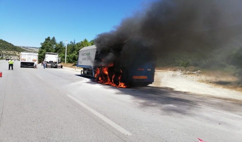 Samsun’da tır yangını
Samsun’da tır yangını