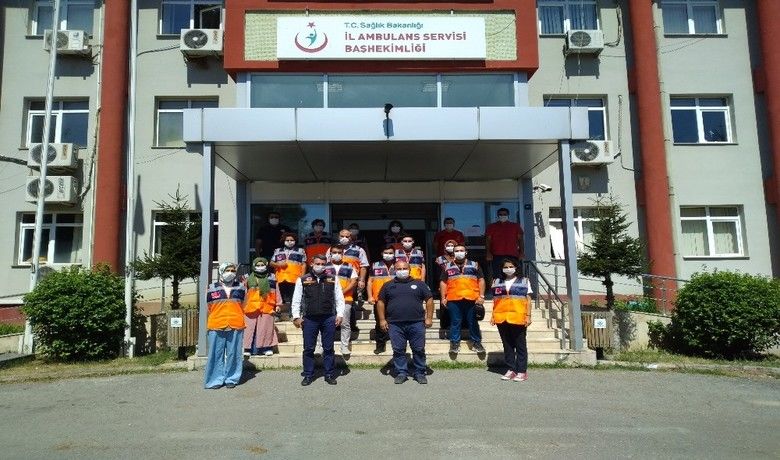 AFAD gönüllülerine ilk yardım eğitimi
AFAD gönüllülerine ilk yardım eğitimi