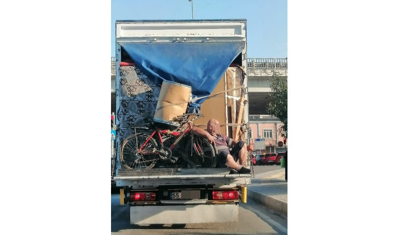 Tehlikeli yolculuk
Tehlikeli yolculuk