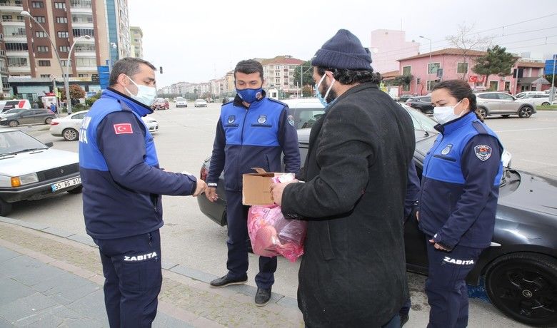 Atakum’da dilencilerle mücadele
Atakum’da dilencilerle mücadele