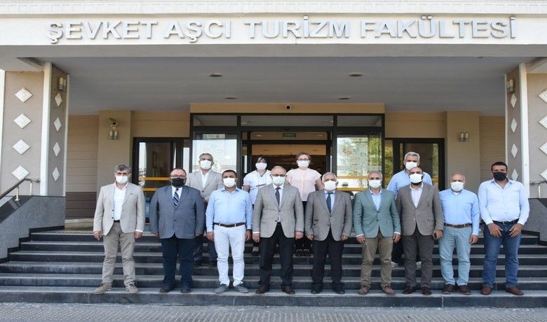 Bafra Turizm MYO’da devir teslim
Bafra Turizm MYO’da devir teslim