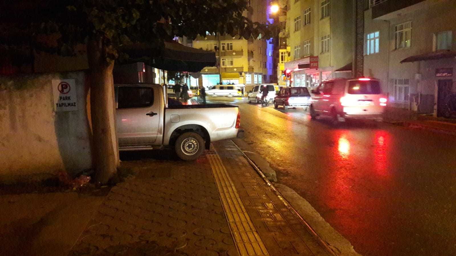 Bafra'dan kaldırıma araç parkı manzaraları