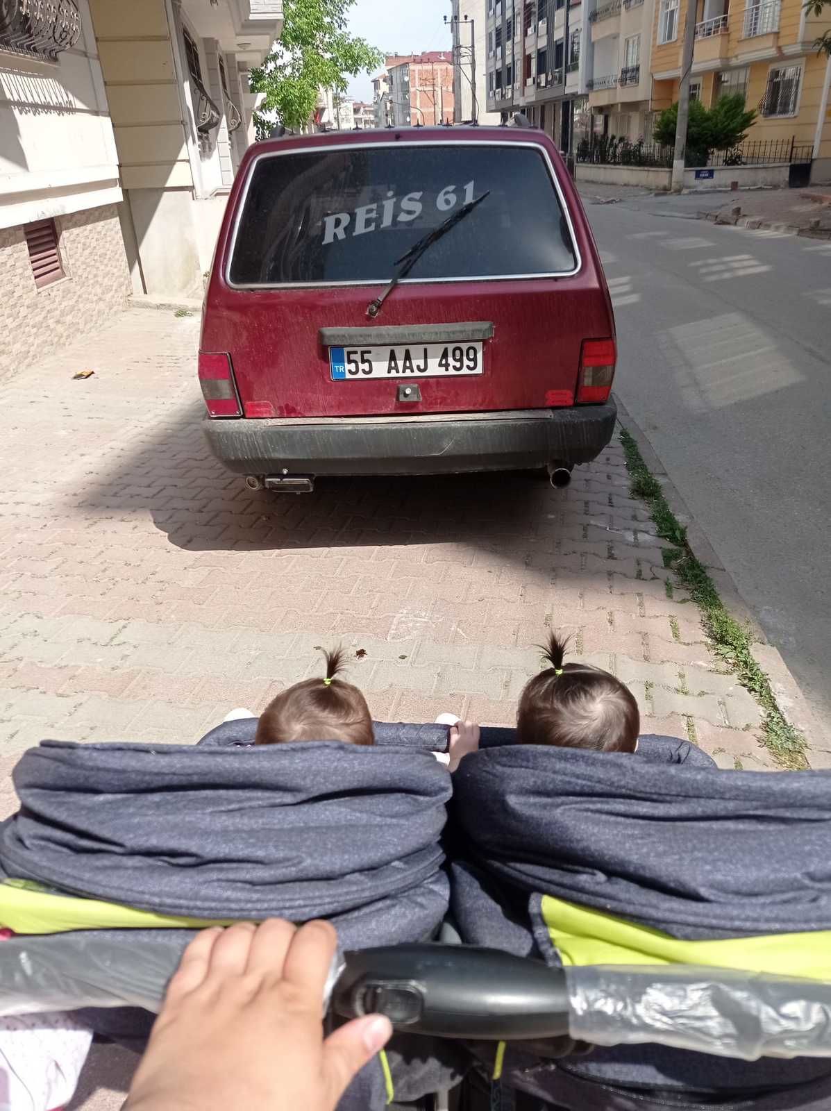Bafra'dan kaldırıma araç parkı manzaraları