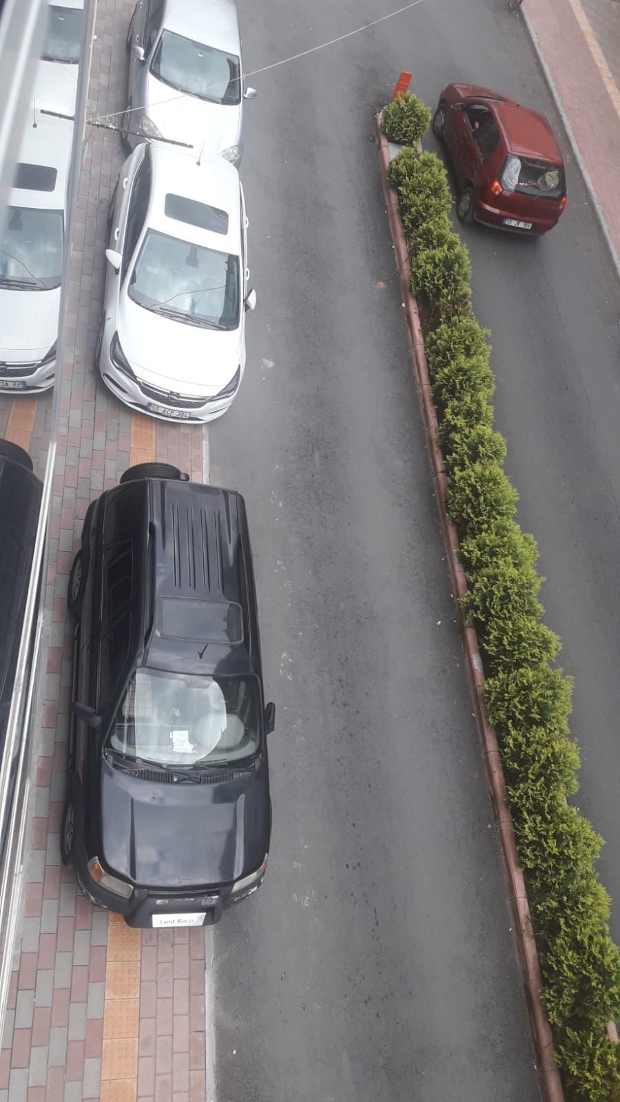 Bafra'dan kaldırıma araç parkı manzaraları