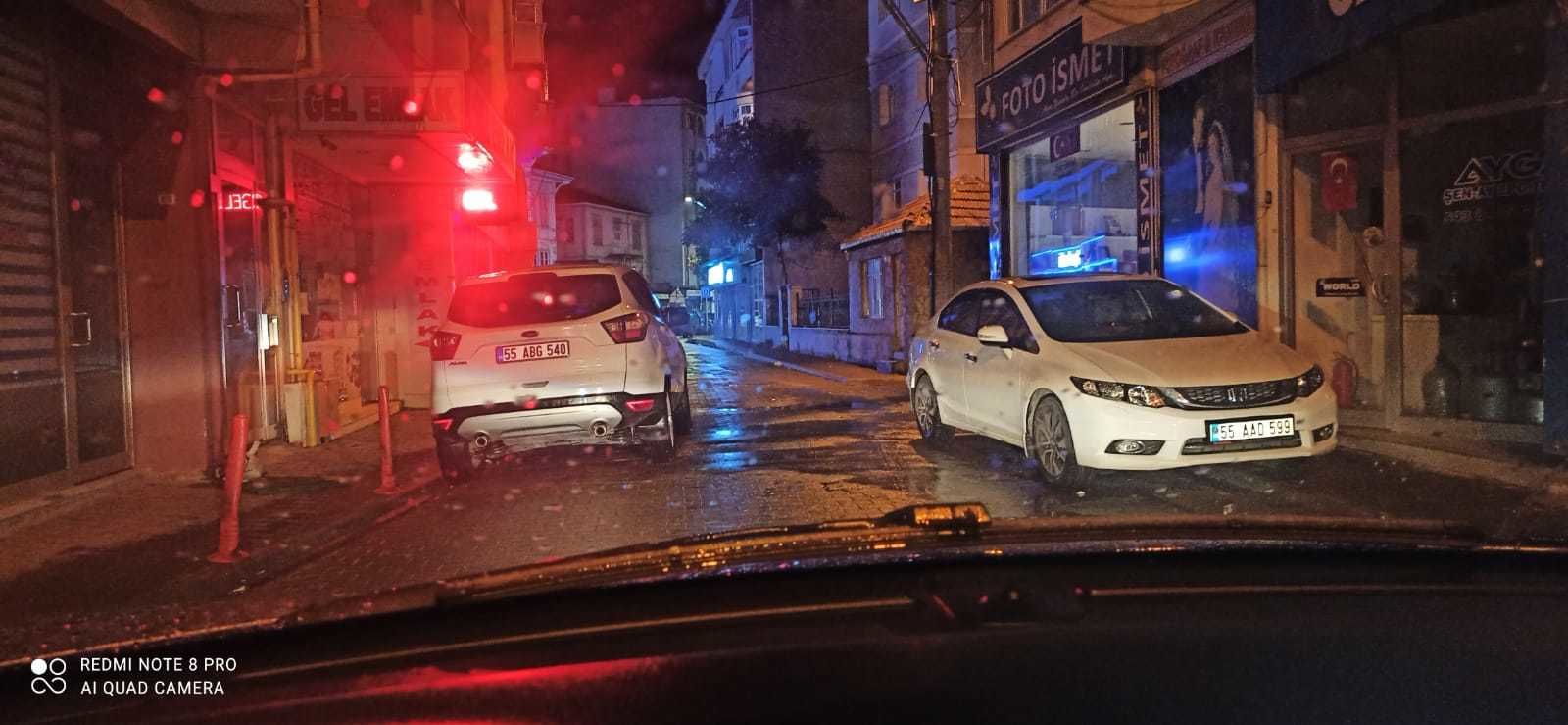 Bafra'dan kaldırıma araç parkı manzaraları
