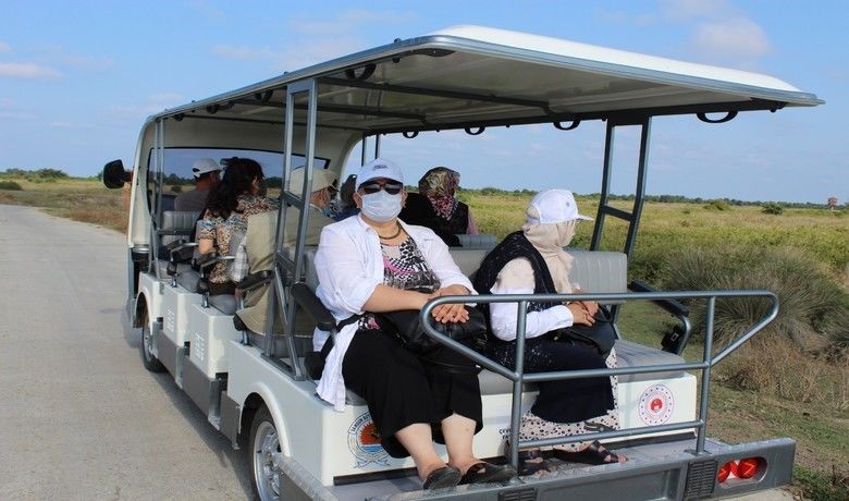 Yaşlılara ’cennet’ gezisi
Yaşlılara ’cennet’ gezisi