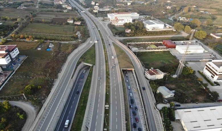 Baş döndüren kavşağa neşter
Baş döndüren kavşağa neşter