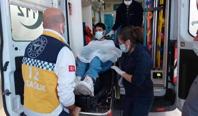 Saati sorup bıçaklayıp kaçtılar
Saati sorup bıçaklayıp kaçtılar