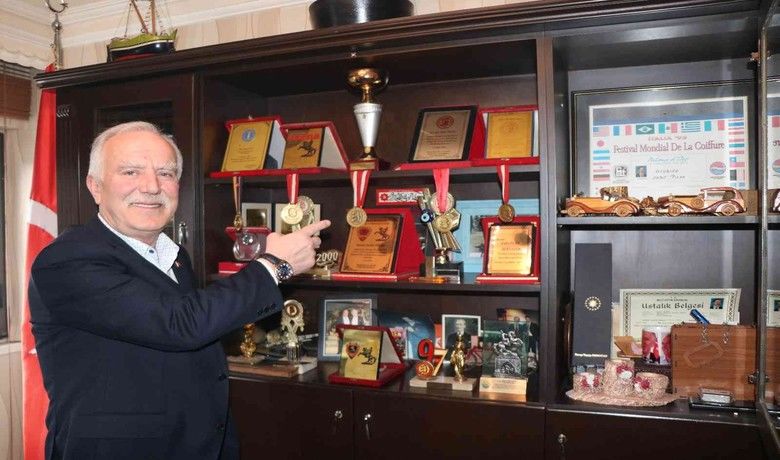 30 yıldır başkan
30 yıldır başkan
