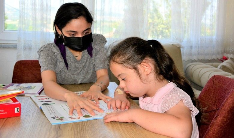 Down sendromlu çocuklara evde eğitim
Down sendromlu çocuklara evde eğitim