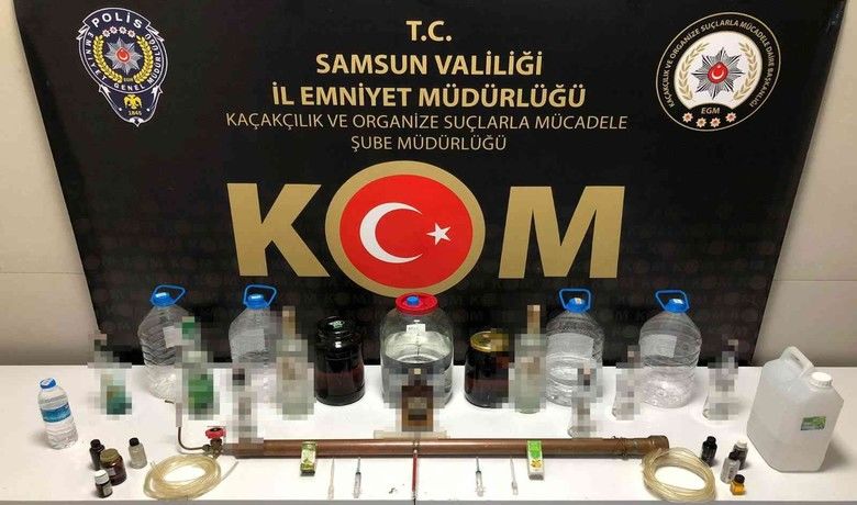 Kaçak içki imalathanesi gibi ev
Kaçak içki imalathanesi gibi ev