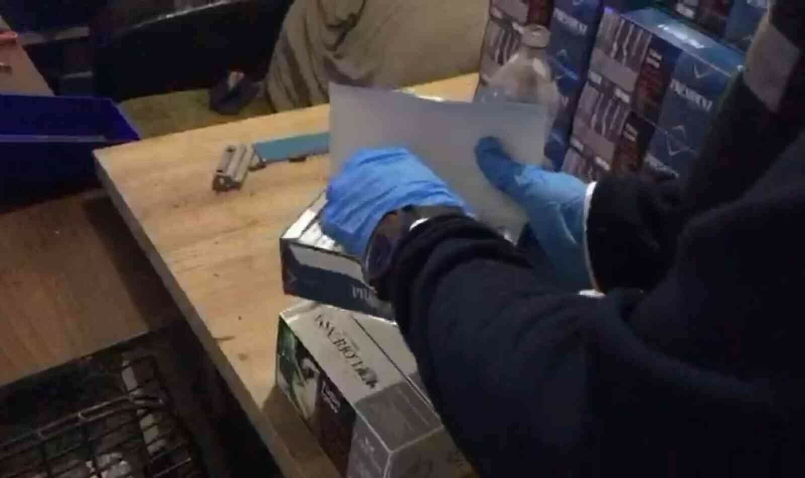 Sigara imalathanesi gibi ev
