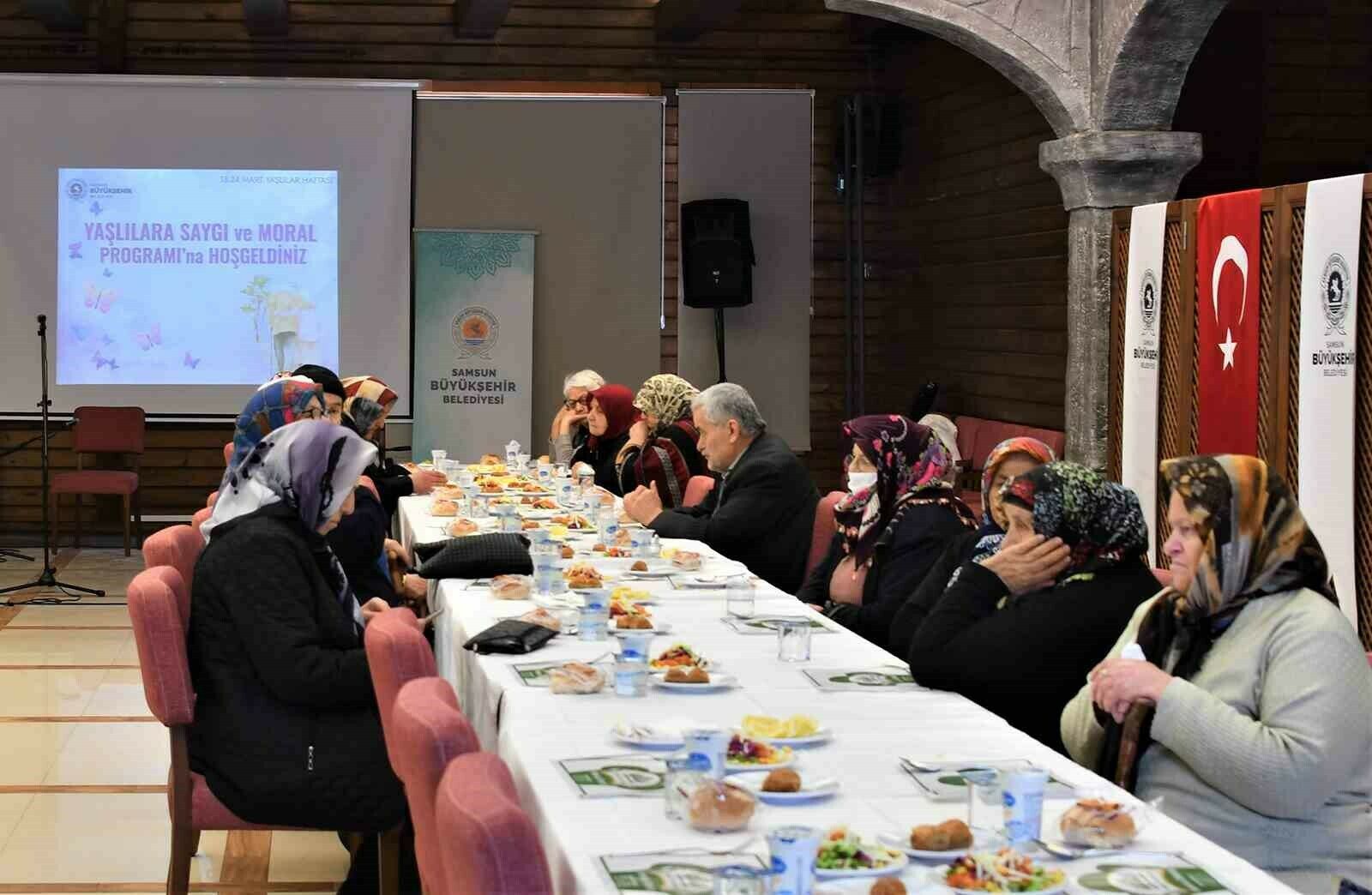 Yaşlılara özel program
