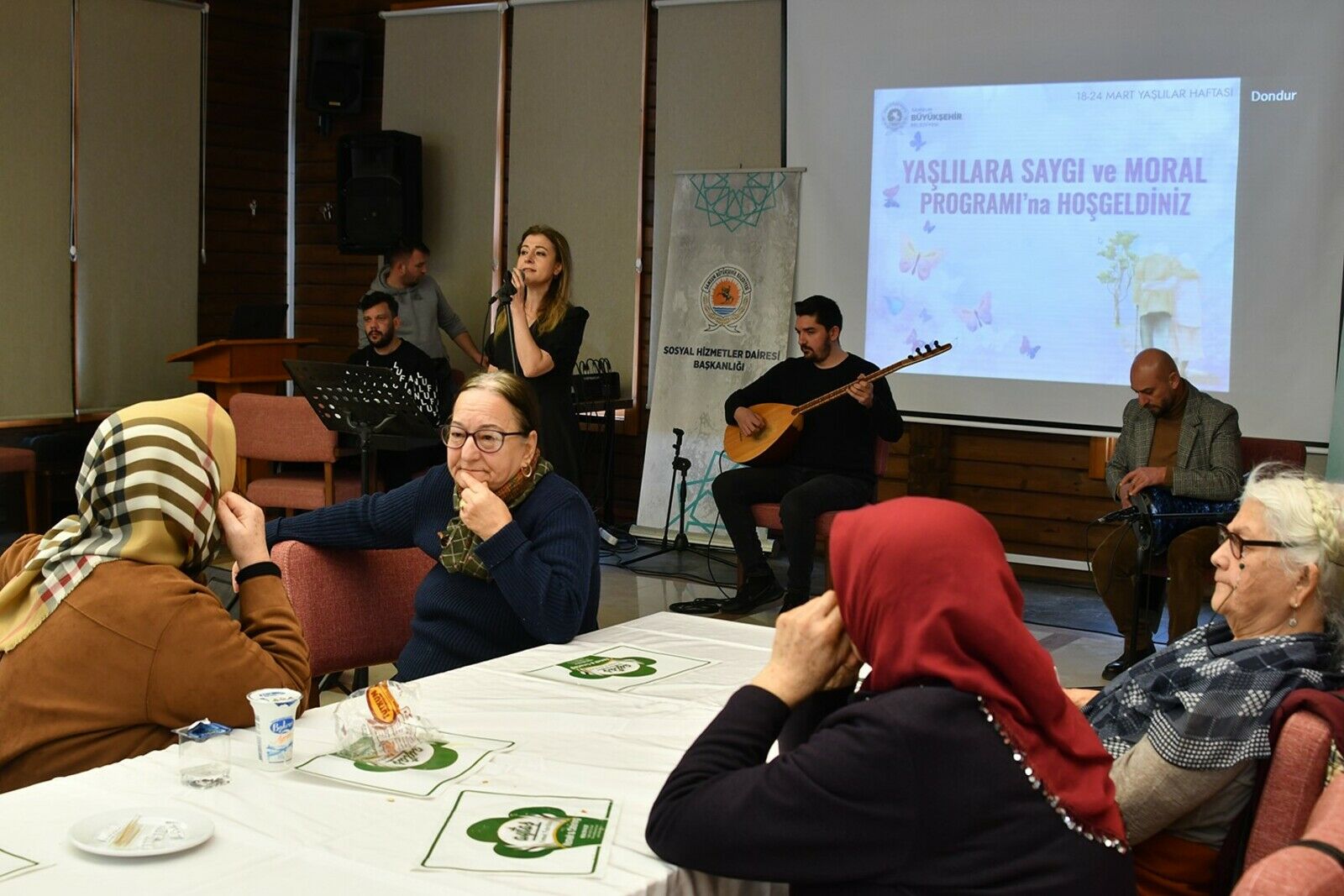 Yaşlılara özel program
