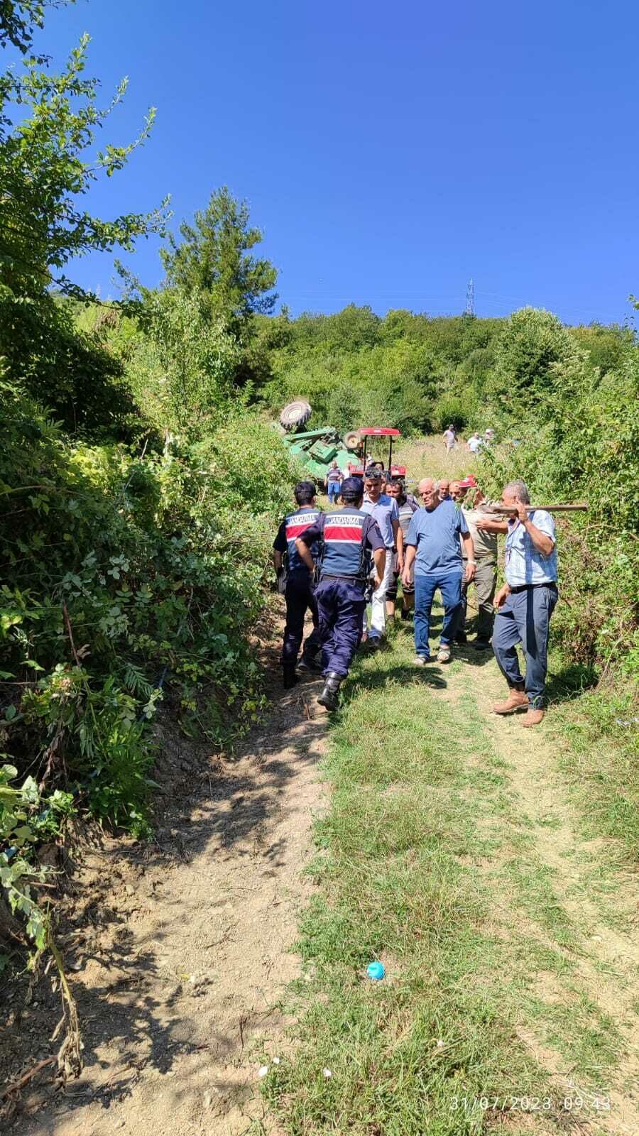 Biçerdöver Operatörü Ölümden Döndü