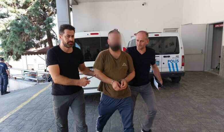Dolmuş derneği binasını yakmaya kalktı
Dolmuş derneği binasını yakmaya kalktı