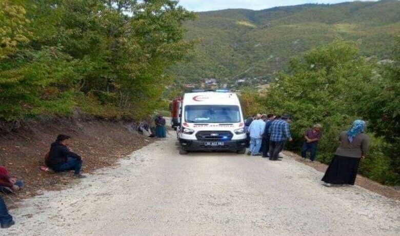 Samsun’da traktör devrildi: 2 ölü
Samsun’da traktör devrildi: 2 ölü