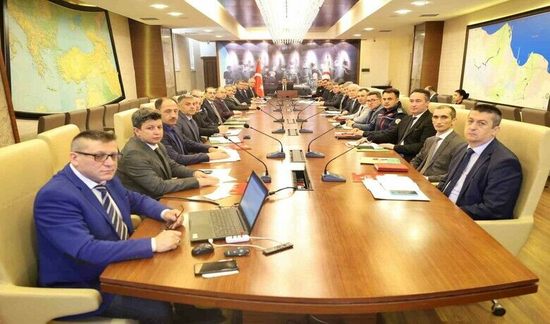 Orman yangınlarıyla mücadele görüşüldü
Orman yangınlarıyla mücadele görüşüldü