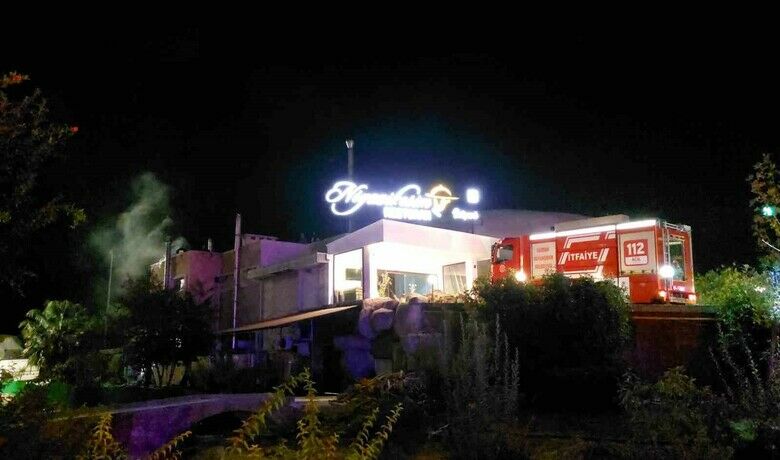 Samsun’da restoran yangını
Samsun’da restoran yangını
