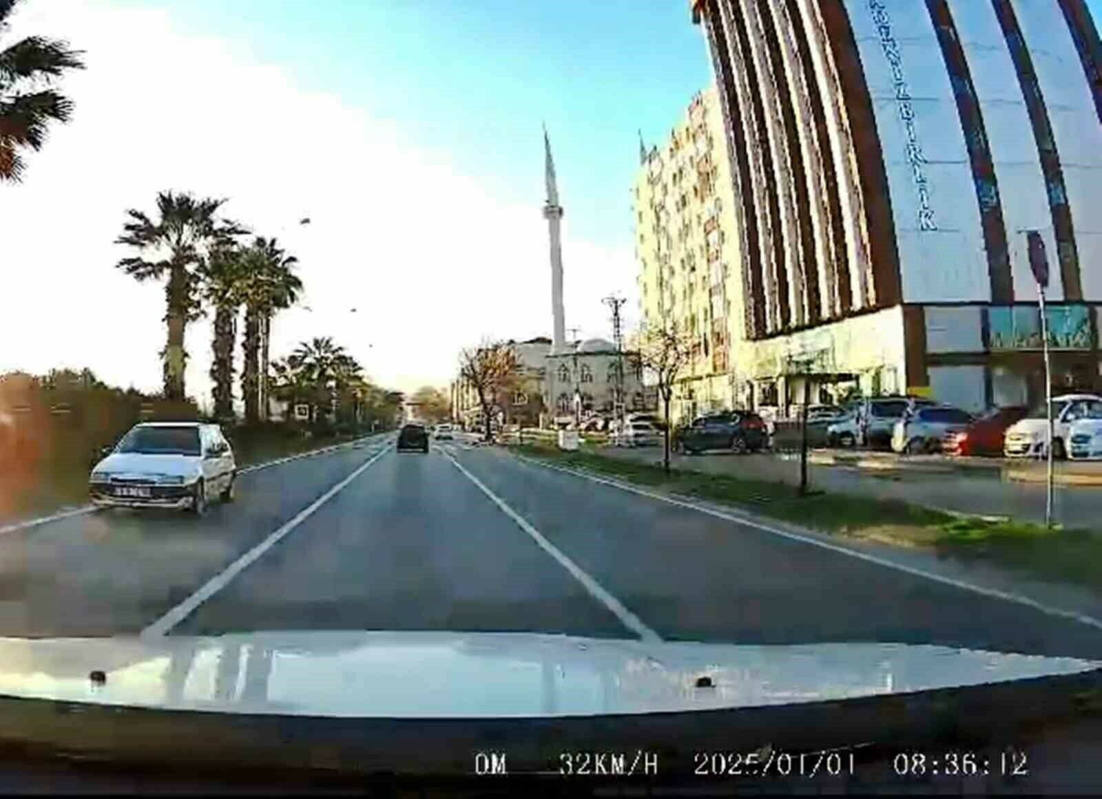 Trafikte şok görüntü
