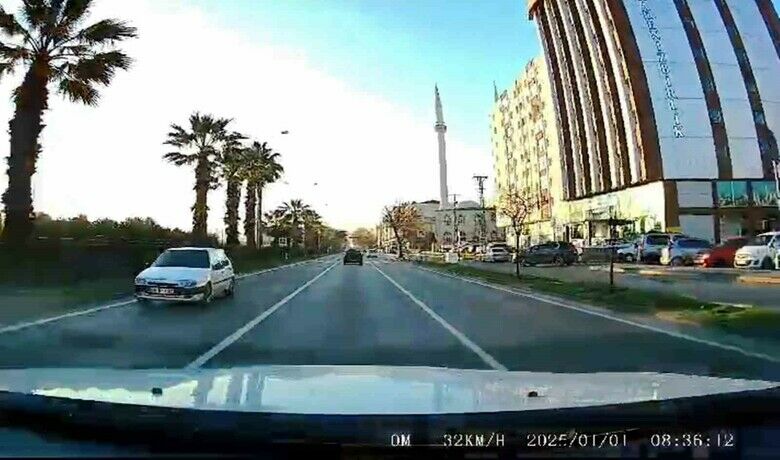Trafikte şok görüntü Trafikte şok görüntü