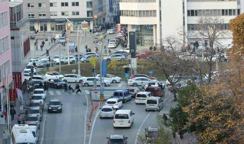 Samsun’da taşıt sayısı 501 bin 924 oldu
Samsun’da taşıt sayısı 501 bin 924 oldu