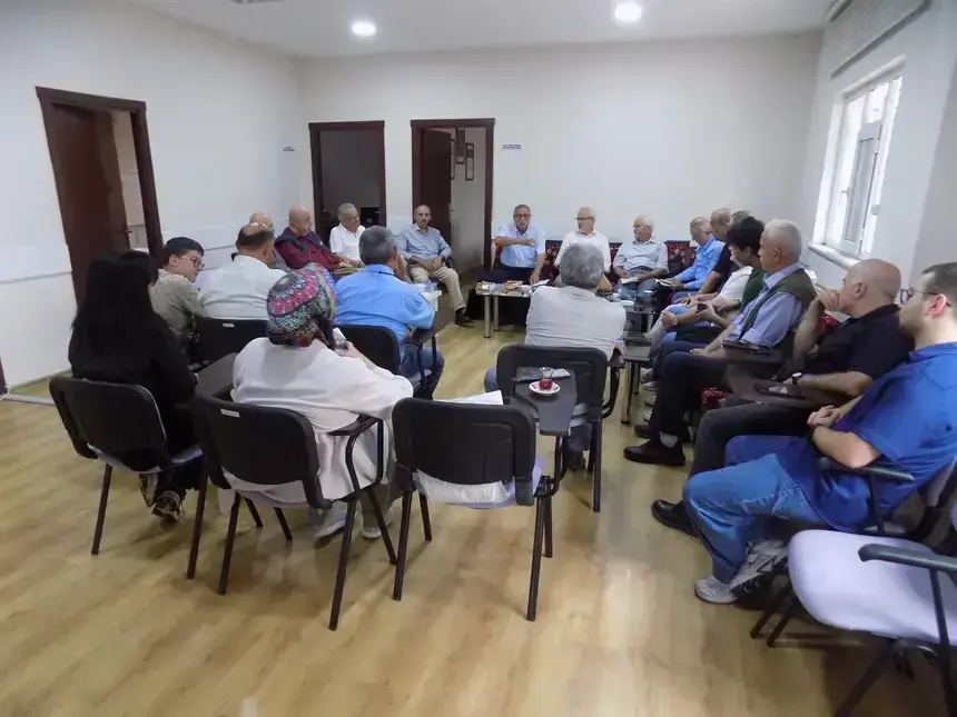 Bafralı İdris Anarat, Kent Konseyi'nde akrabası Neyzen Tevfik Kolaylı'yı anlattı