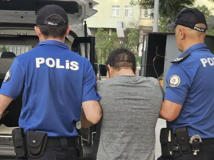 19 Mayıs - 12 Yıl Hapis Cezasıyla Aranan Dolandırıcılık Hükümlüsü Yakalandı