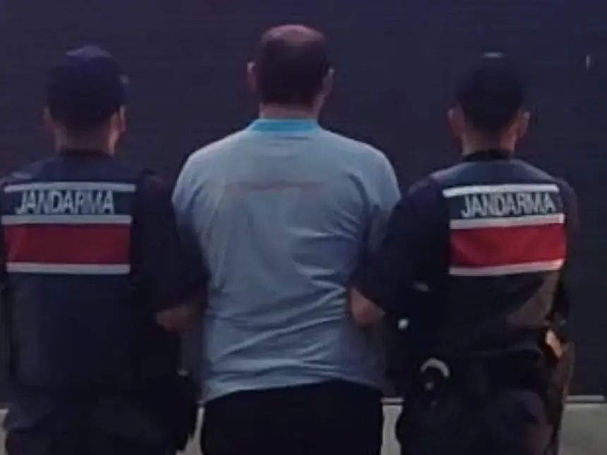 Bafra’da 8 Yıl Hapis Cezasıyla Aranan Şahıs Yakalandı