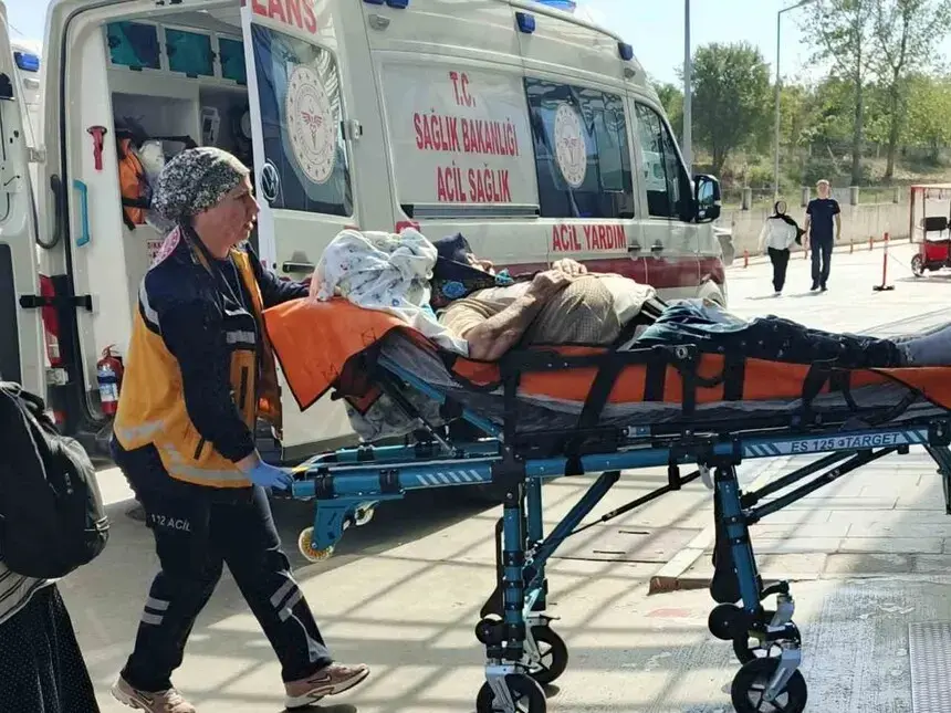 Bafra’da traktörün römorku devrildi: 6 yaralı
