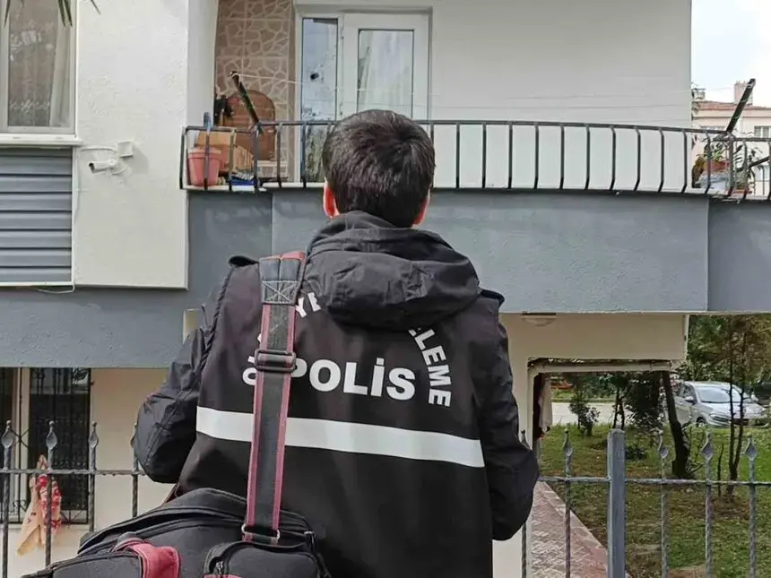 Bafra’da tüfekle oynarken ateş aldı, apartman sakinleri panik yaşadı